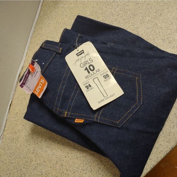 👍 Girl's Vintage Levi's Jeans Size 10.  K1 - Picture 1 of 6